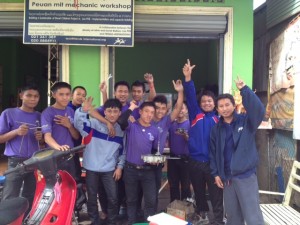 Students from the 2013 Peuan Mit Mechanics Vocational Training Workshop